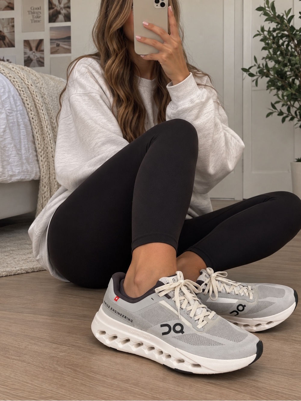 On Cloudsurfer Women’s Running Shoes Gray/White Size 8.5